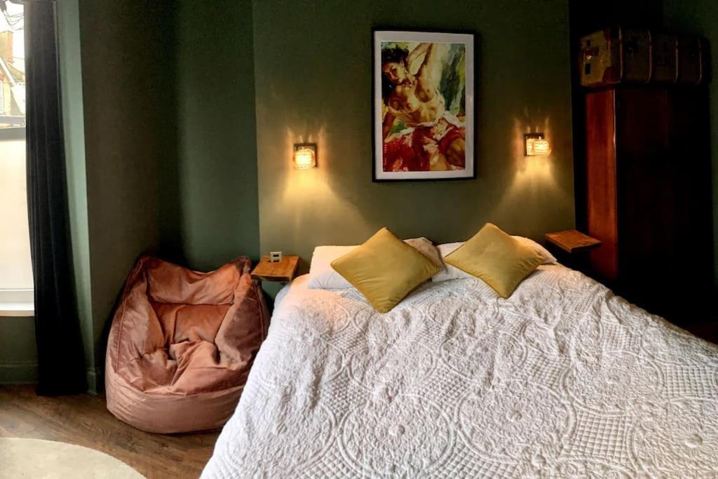 Chic Townhouse Near Tunnels Beaches Ilfracombe Eksteriør billede
