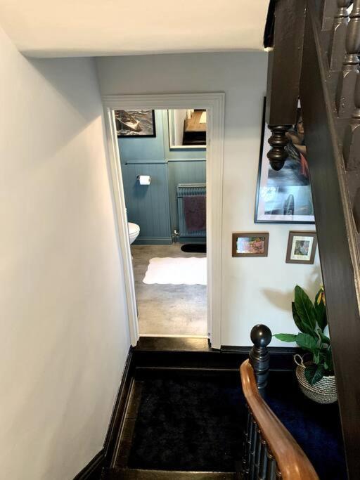 Chic Townhouse Near Tunnels Beaches Ilfracombe Eksteriør billede