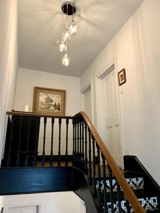 Chic Townhouse Near Tunnels Beaches Ilfracombe Eksteriør billede